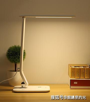 國內(nèi)外護(hù)眼燈品牌排行榜 松下 安汰藍(lán)和飛利浦護(hù)眼燈上榜